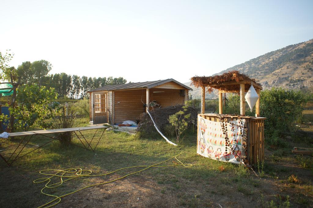 Camping Clandestino Campeggio Baks-Rrjoll